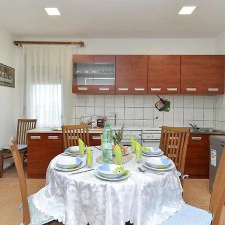 Apartment 2141 Pula